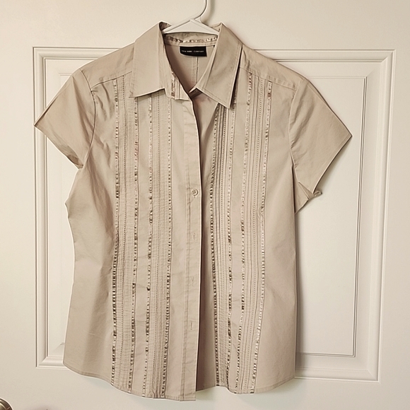 Shirt - Picture 1 of 5